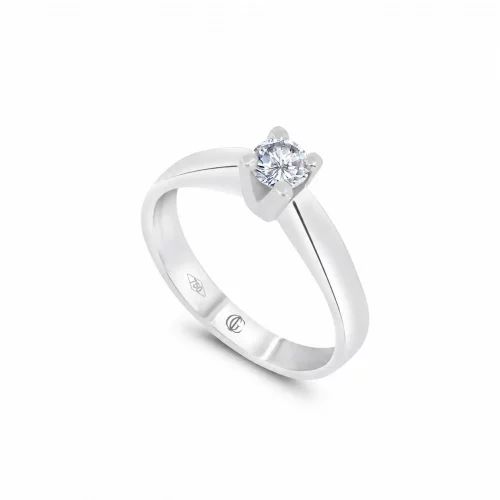 Anello Solitario con Diamante