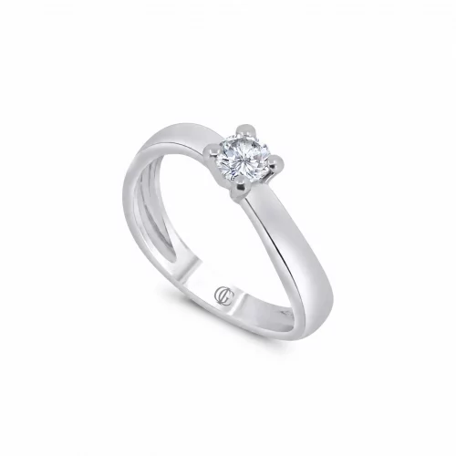 Anello Solitario con Diamante