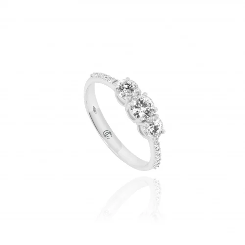 Anello Trilogy con Diamanti