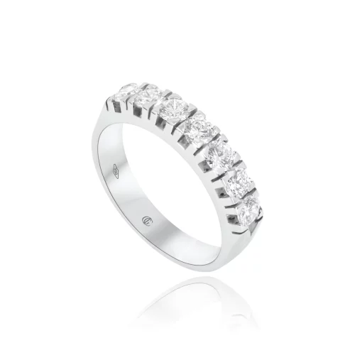 Anello Veretta con 7 Diamanti