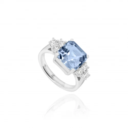 Anello con Acquamarina e Diamanti